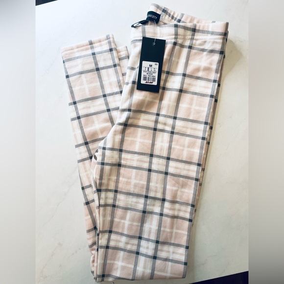 NEW Plush Soft Legging Set of Two | Beige Plaid and Fair Isle Pattern NWT - Picture 5 of 7